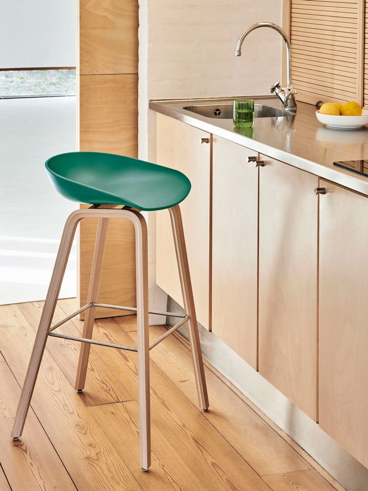 AAS 32 Stool