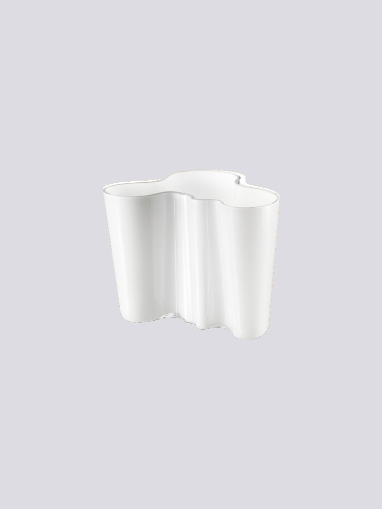 Aalto Vase 16cm | Iittala | Catalog Interiors