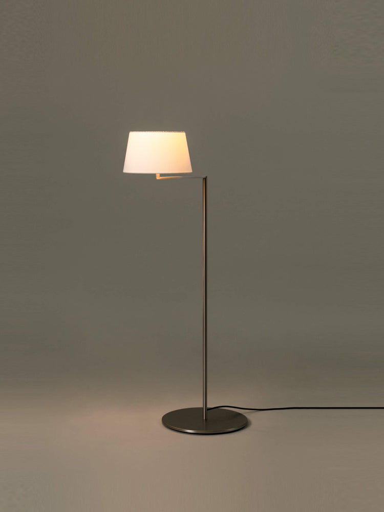 Americana Floor Lamp | Santa & Cole | Catalog Interiors