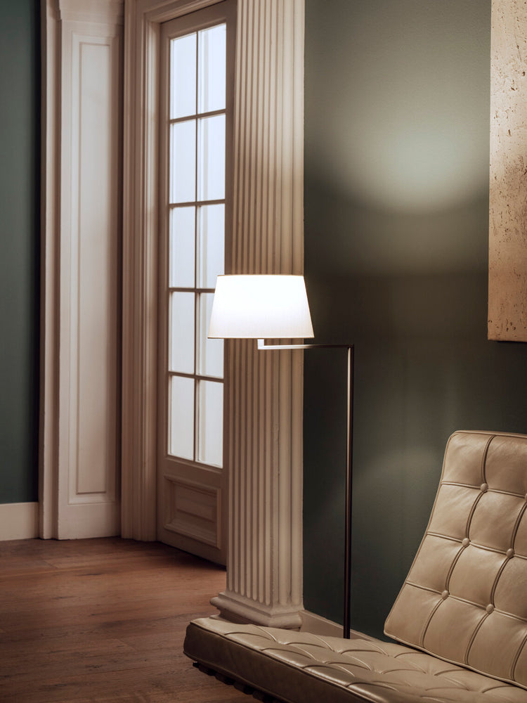 Americana Floor Lamp | Santa & Cole | Catalog Interiors