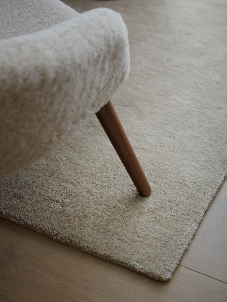 Ask Rug | Fabula | Catalog Interiors