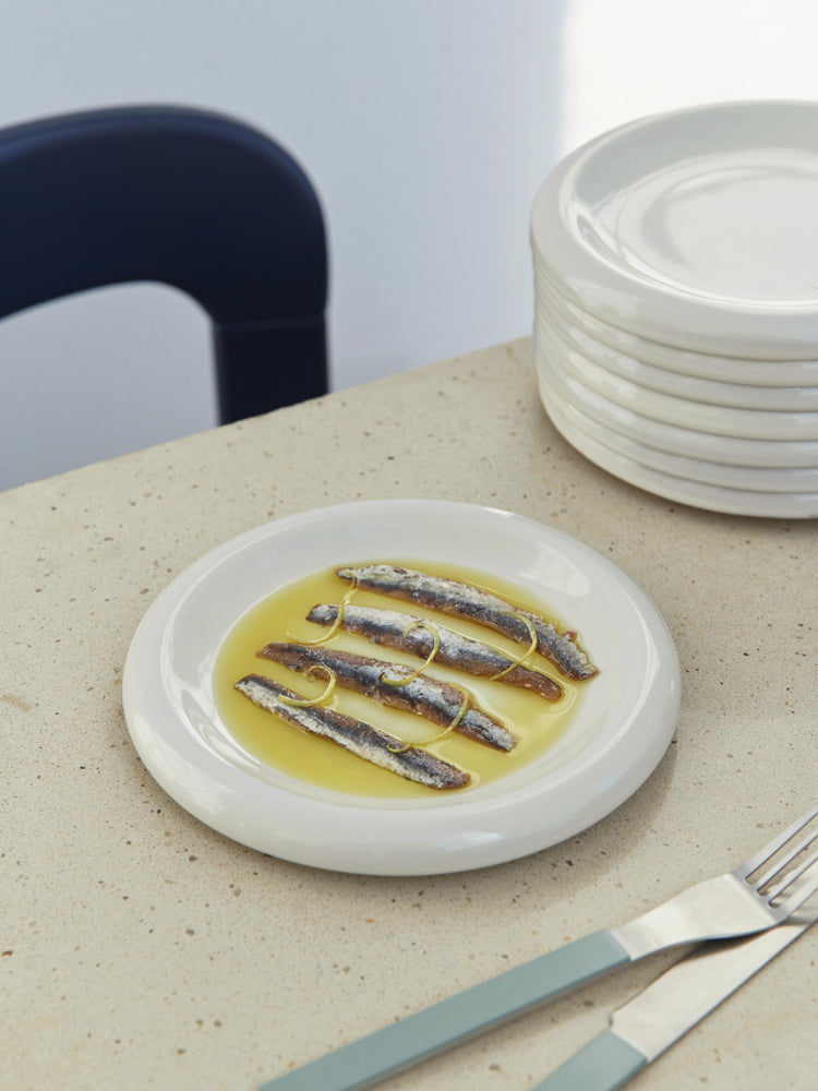 Barro Plate | HAY | Catalog Interiors