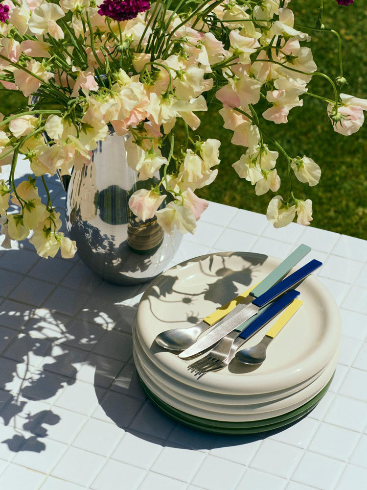 Barro Plate | HAY | Catalog Interiors