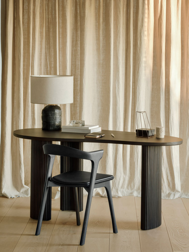 Boomerang Desk | Ethnicraft | Catalog Interiors