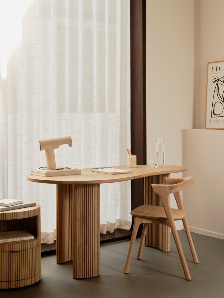 Boomerang Desk
