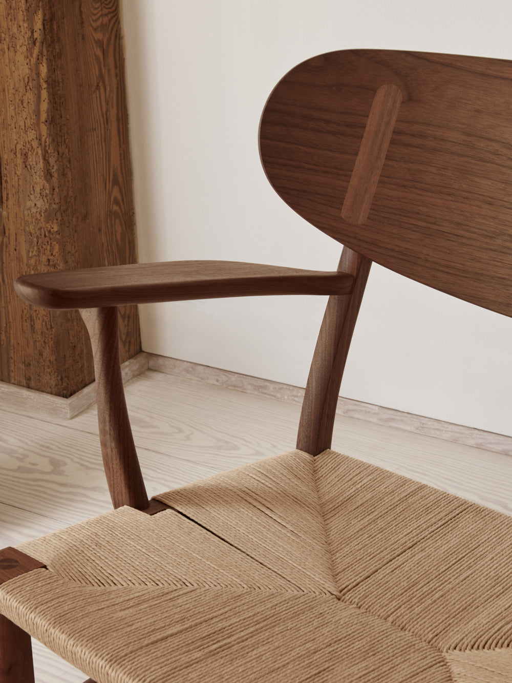 CH22 Lounge Chair | Carl Hansen & Son | Catalog Interiors