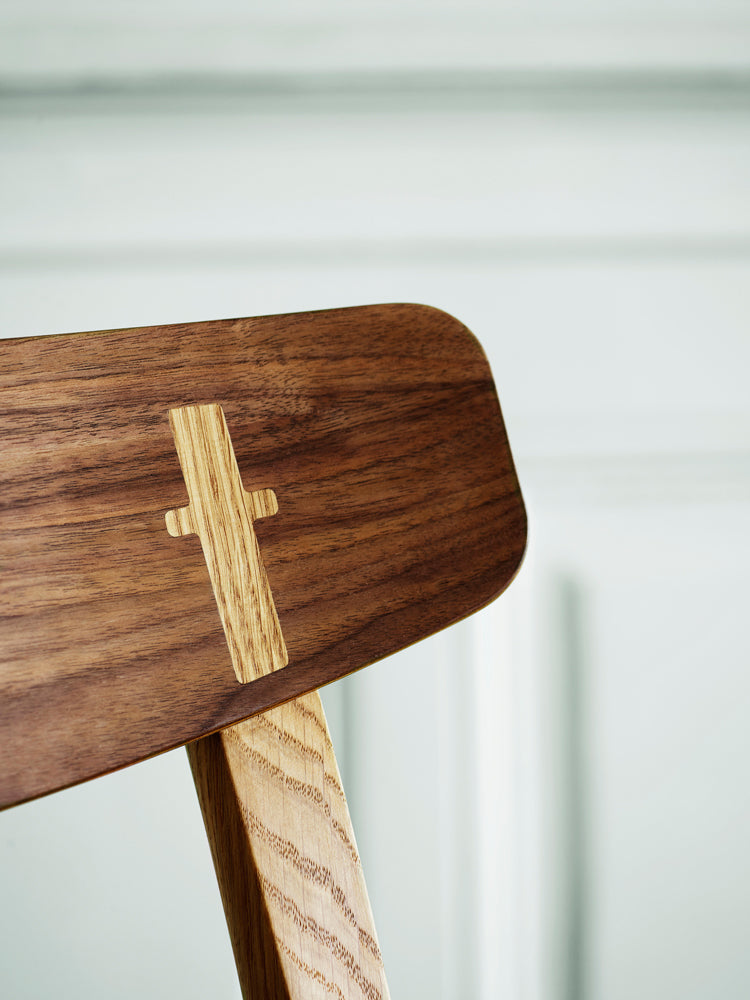 CH23 Chair | Carl Hansen | Catalog Interiors