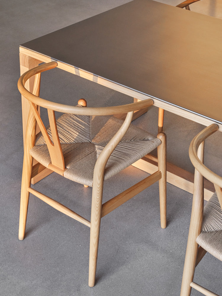 CH24 Wishbone Chair | Carl Hansen & Son | Catalog Interiors