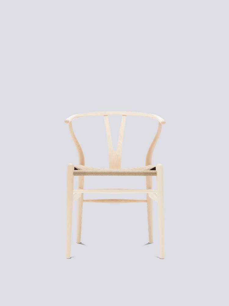 CH24 Wishbone Chair | Carl Hansen & Son | Catalog Interiors