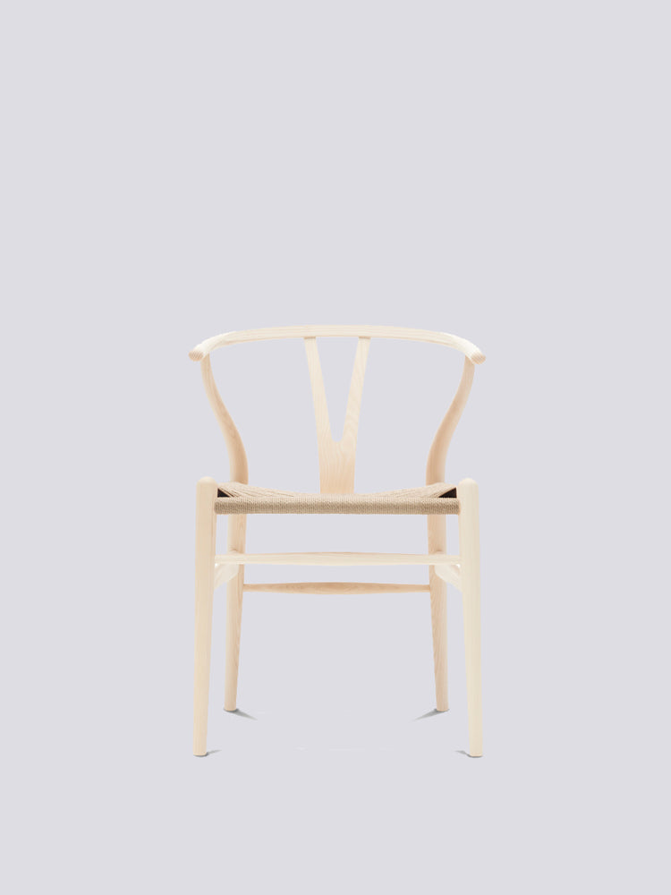 CH24 Wishbone Chair | Carl Hansen & Son | Catalog Interiors
