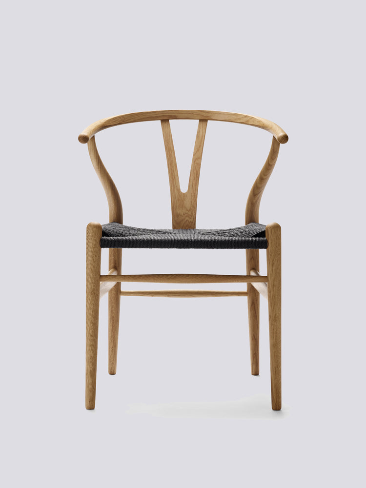 CH24 Wishbone Chair | Carl Hansen & Son | Catalog Interiors