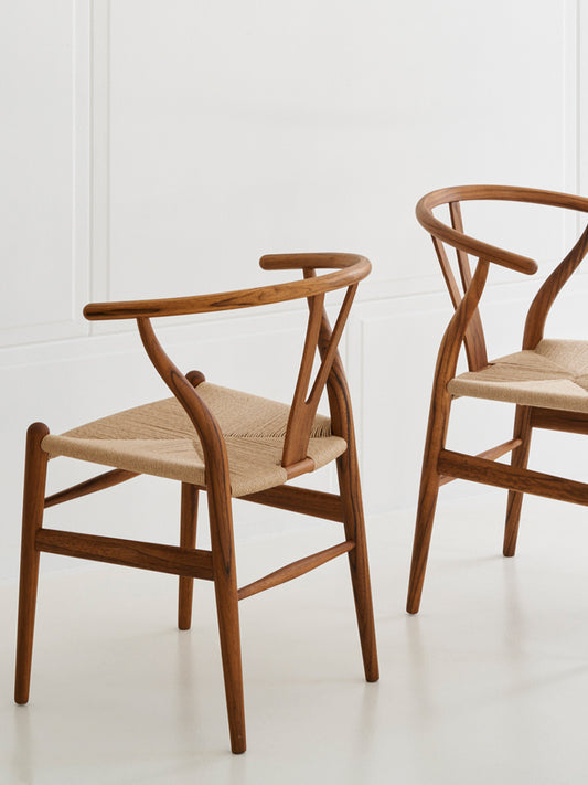 CH24 Wishbone Chair | Carl Hansen & Son | Catalog Interiors