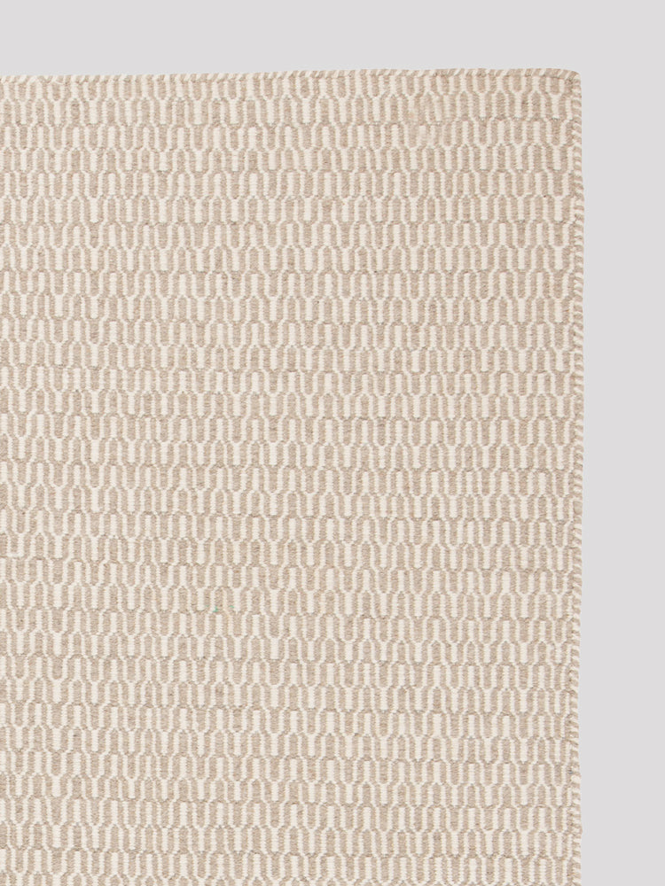 Charles Rug | Linie Design | Catalog Interiors