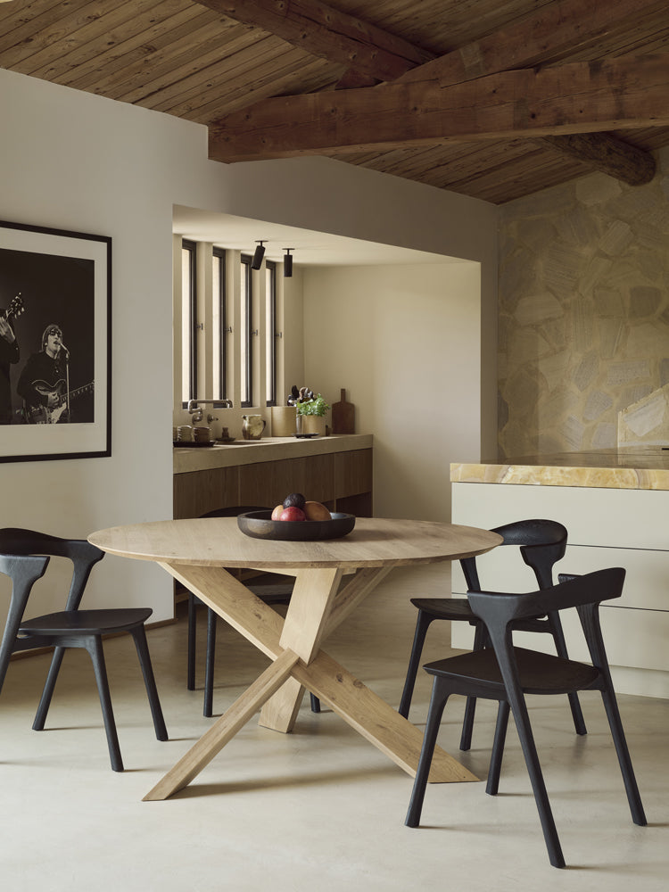 Circle Dining Table | Ethnicraft | Catalog Interiors