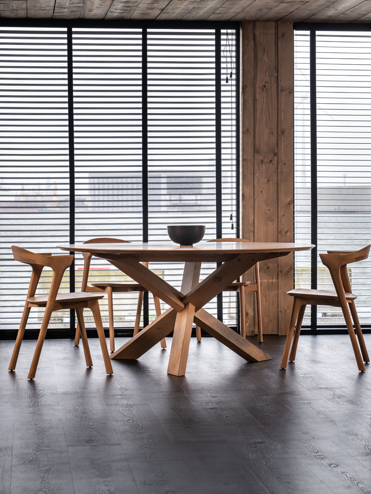 Circle Dining Table | Ethnicraft | Catalog Interiors