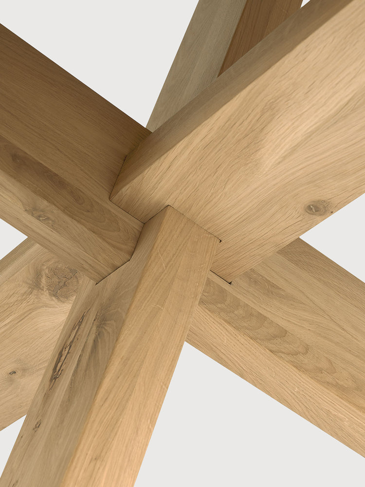 Circle Dining Table | Ethnicraft | Catalog Interiors