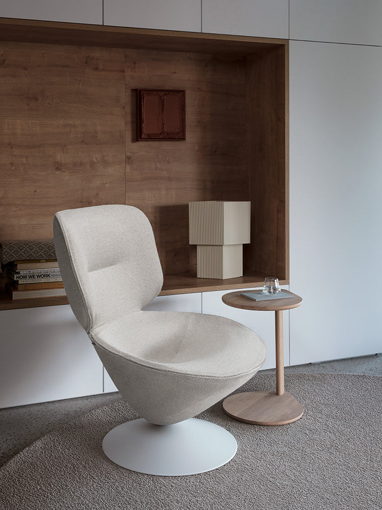 Compass Side Table | Artifort | Catalog Interiors