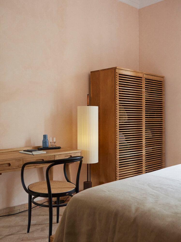Dórica Floor Lamp | Santa & Cole | Catalog Interiors