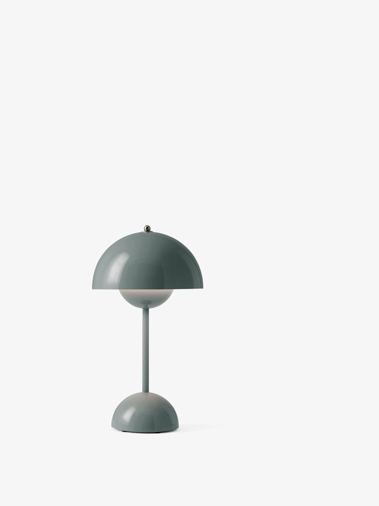 Flowerpot Portable Lamp VP9 | &Tradition | Catalog Interiors