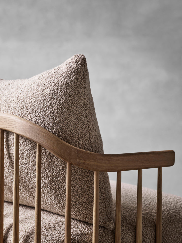 Fly Lounge Chair