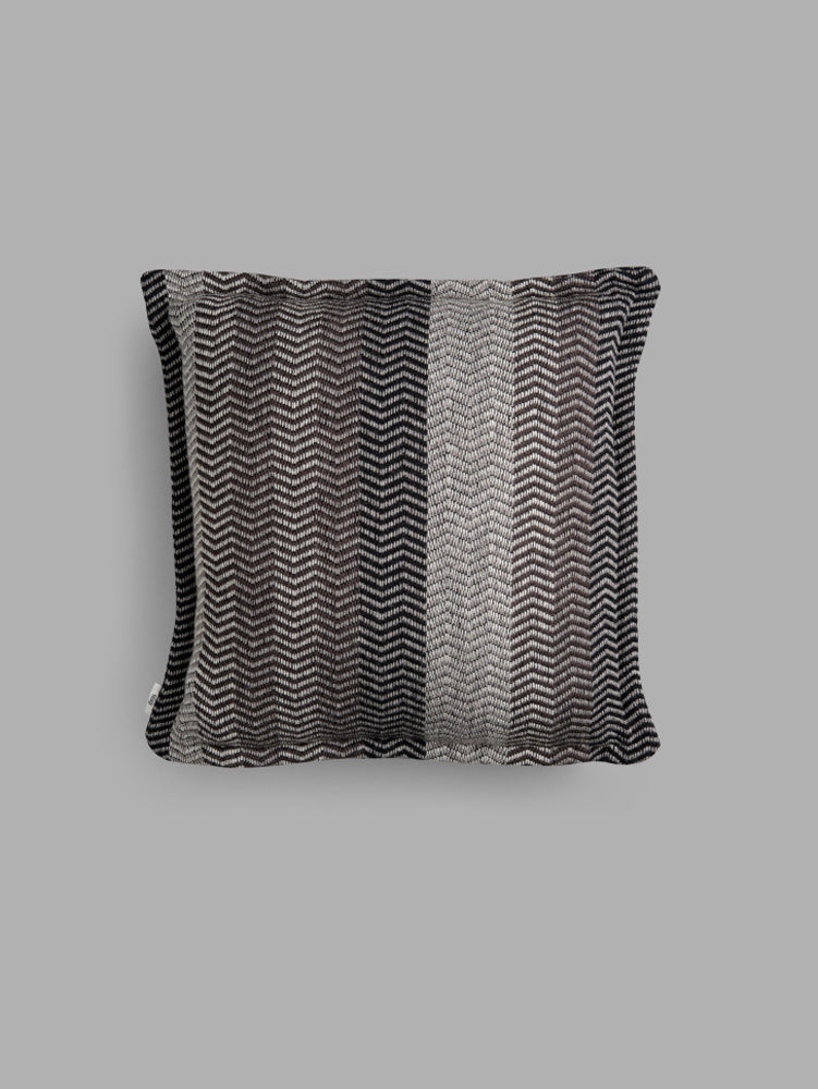 Fri Cushion | Roros Tweed | Catalog Interiors