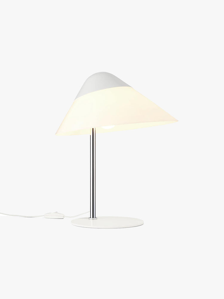 HJW02 Table Lamp | Carl Hansen & Son | Catalog Interiors