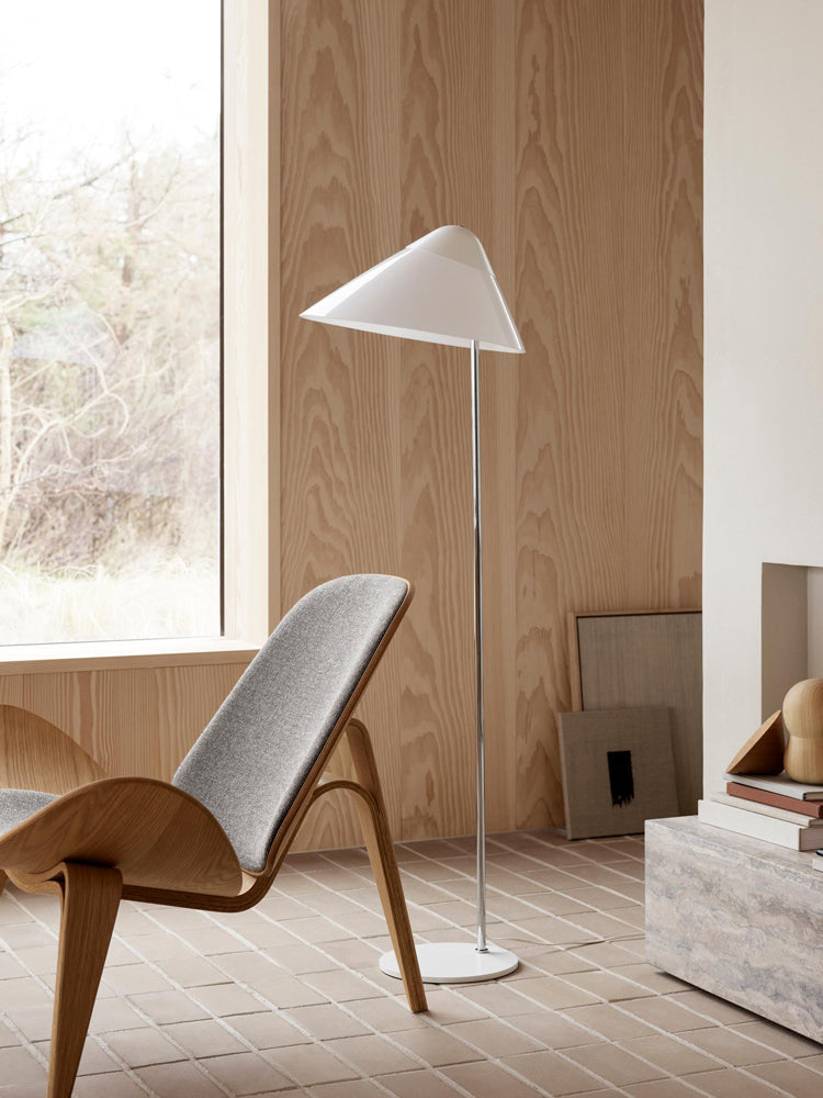 HJW03 Floor Lamp | Carl Hansen & Son | Catalog Interiors