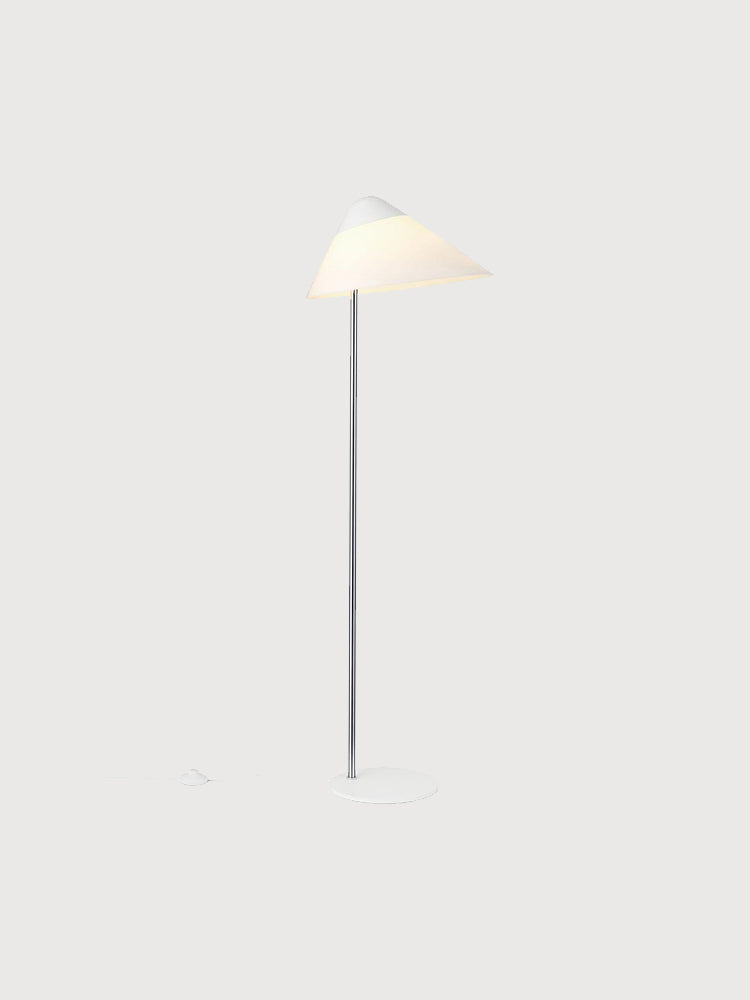 HJW03 Floor Lamp | Carl Hansen & Son | Catalog Interiors