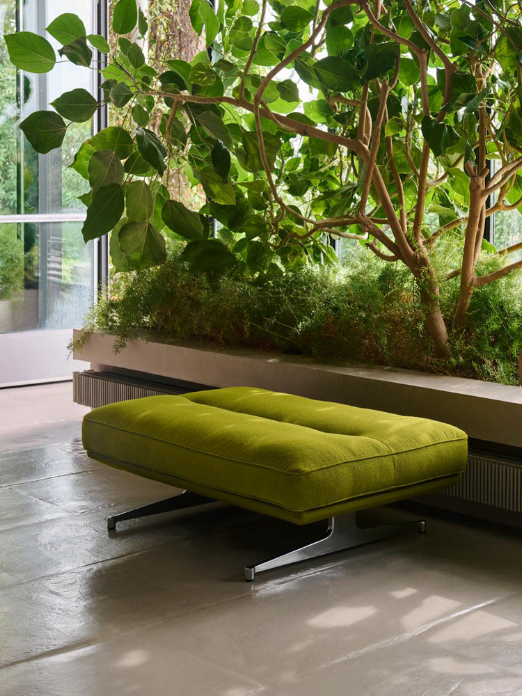 Inland AV32 Ottoman