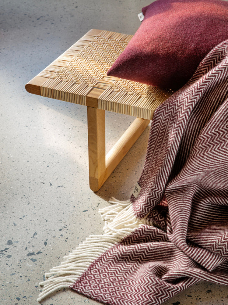 Kattefot Throw | Roros Tweed | Catalog Interiors