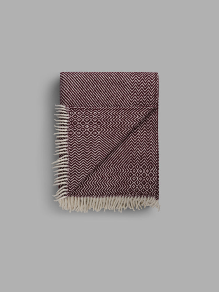 Kattefot Throw | Roros Tweed | Catalog Interiors