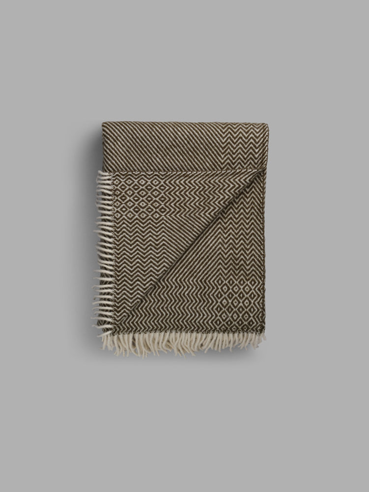 Kattefot Throw | Roros Tweed | Catalog Interiors