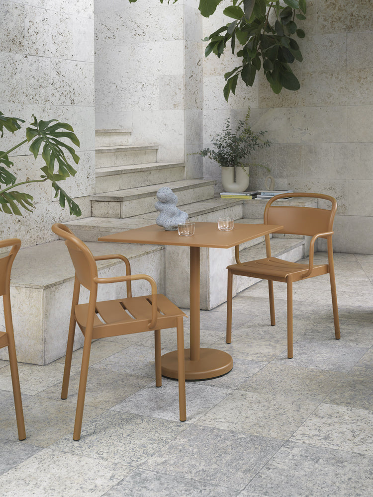 Linear Steel Café Table | Muuto | Catalog Interiors