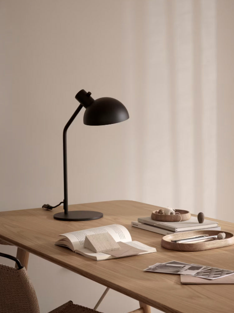 MO310 Table Lamp | Carl Hansen & Son | Catalog Interiors