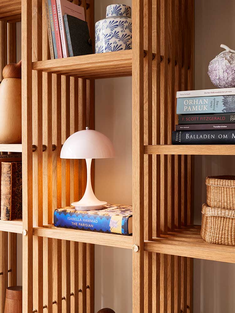 Panthella Portable Lamp | Louis Poulsen | Catalog Interiors