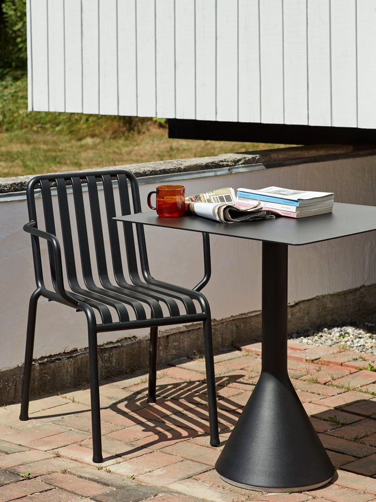 Palissade Outdoor Furniture Cone Table