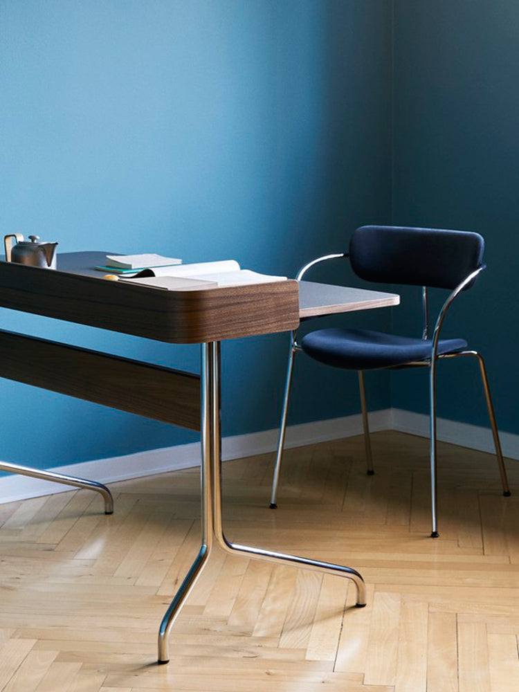 Pavilion Desk AV17 | &Tradition | Catalog Interiors