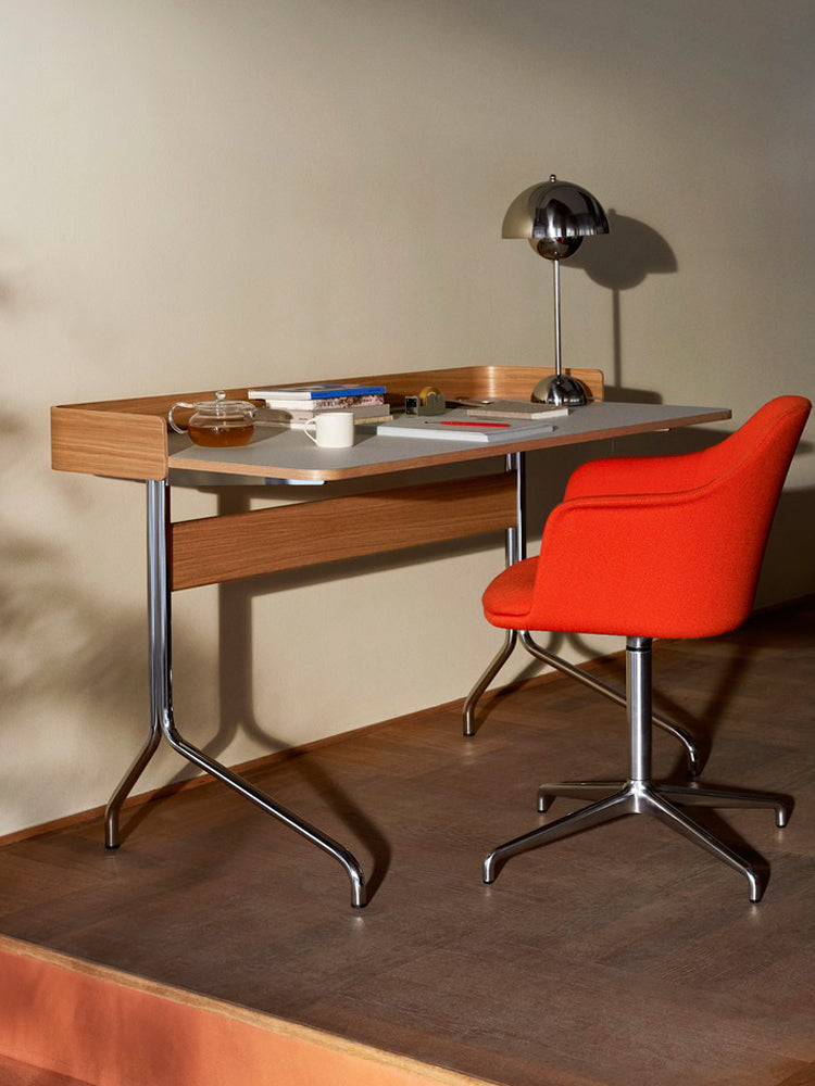 Pavilion Desk AV17 | &Tradition | Catalog Interiors