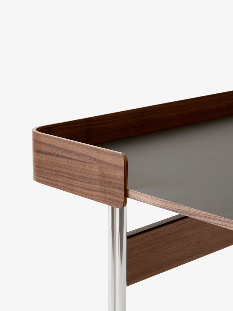 Pavilion Desk AV17 | &Tradition | Catalog Interiors