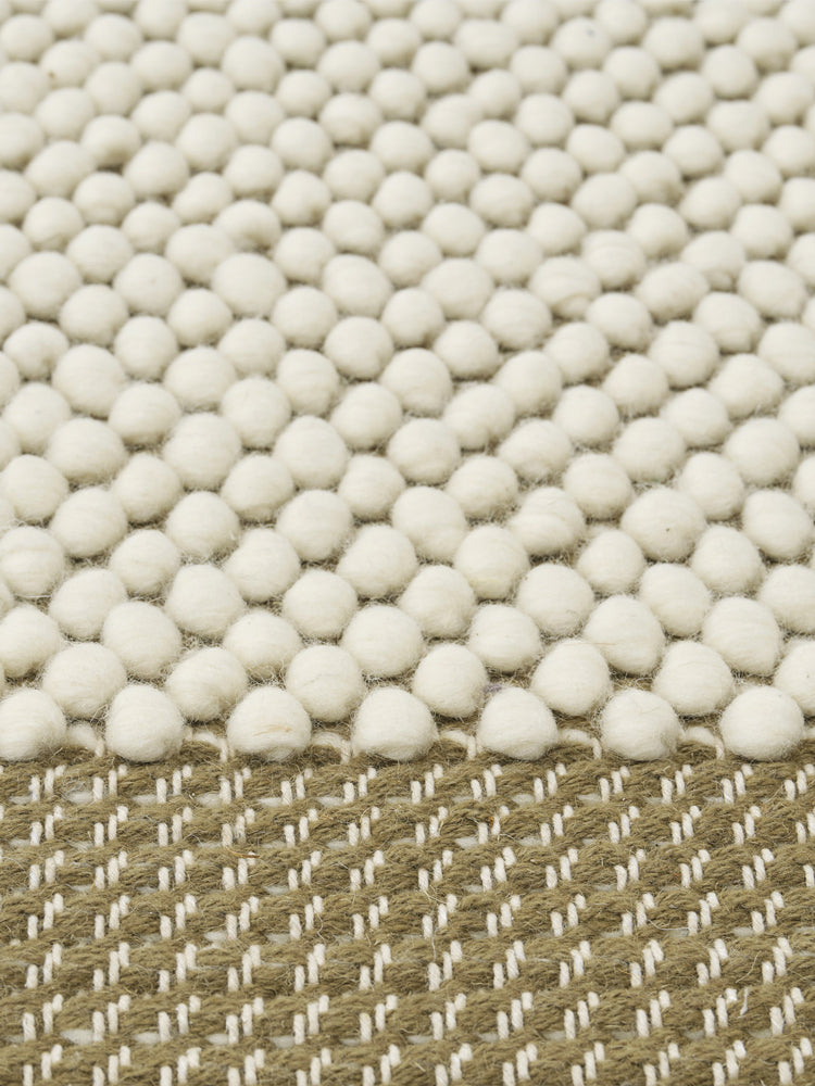 Pebble Rug | Muuto | Catalog Interiors