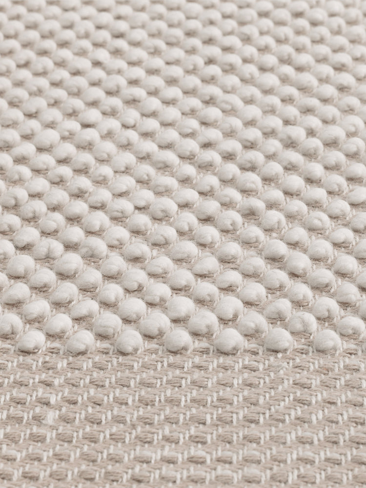 Pebble Rug | Muuto | Catalog Interiors