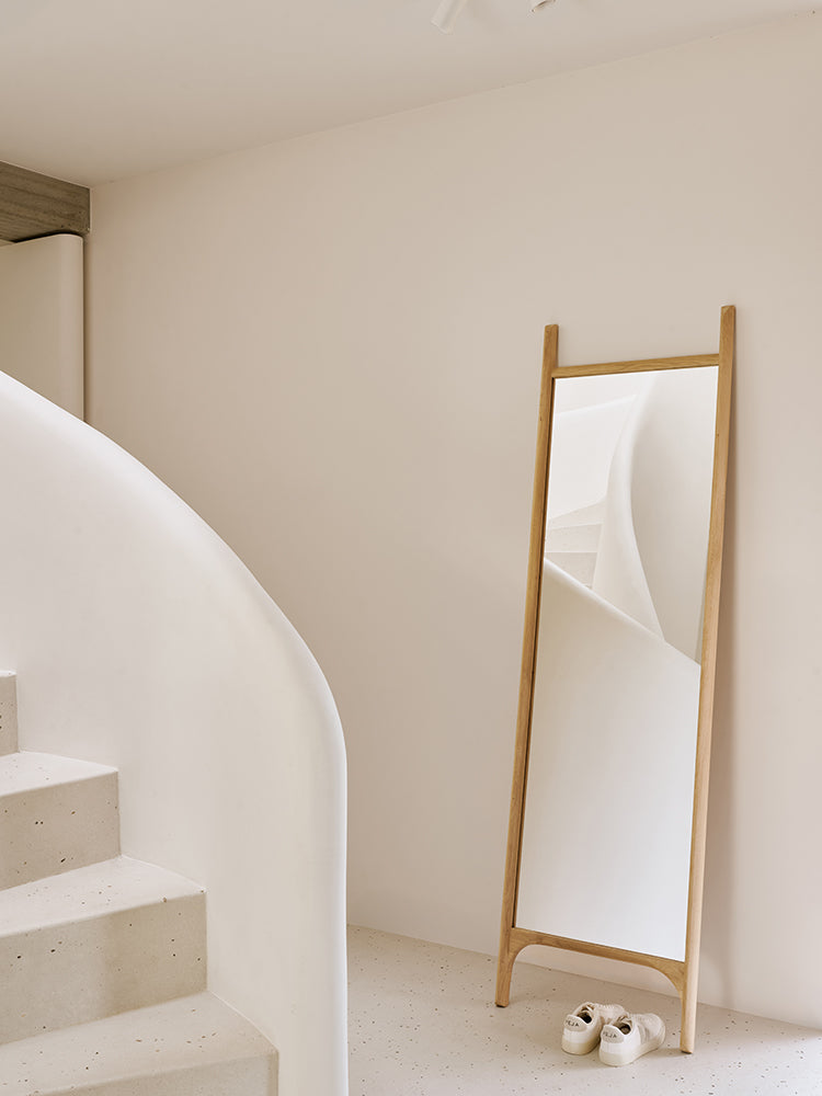 PI Floor Mirror | Ethnicraft | Catalog Interiors