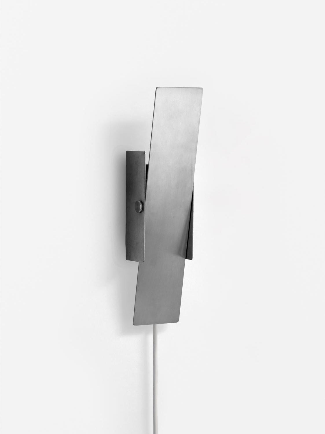 Pivoting Wall Lamp | Moebe | Catalog Interiors