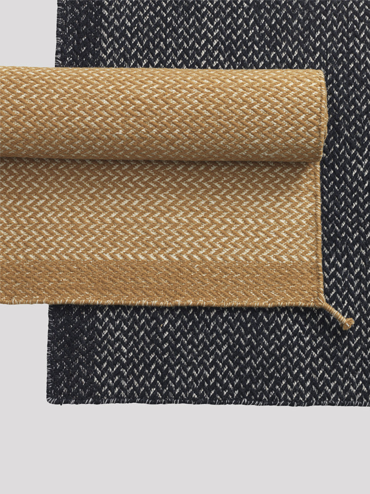 Ply Rug | Muuto | Catalog Interiors