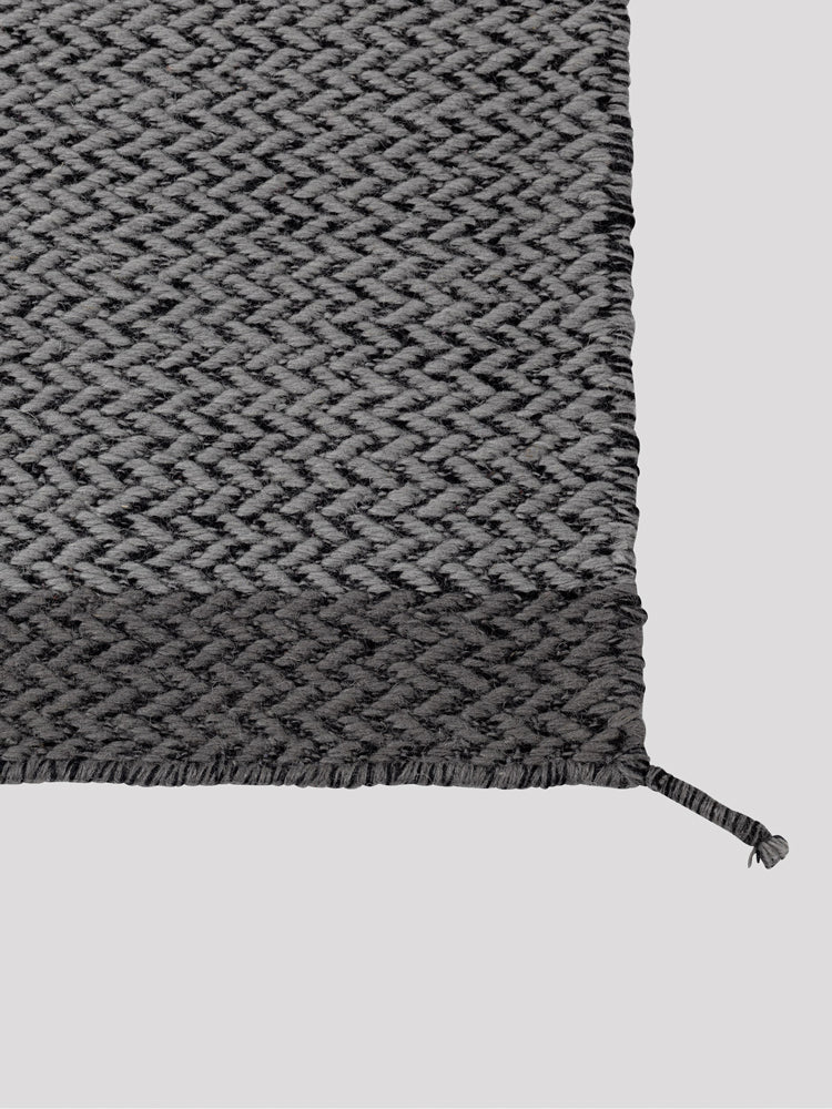 Ply Rug | Muuto | Catalog Interiors