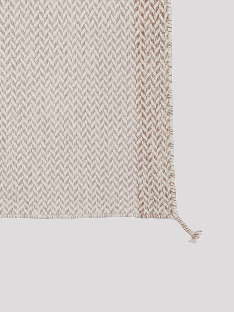 Ply Rug | Muuto | Catalog Interiors