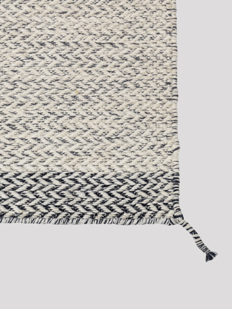 Ply Rug | Muuto | Catalog Interiors