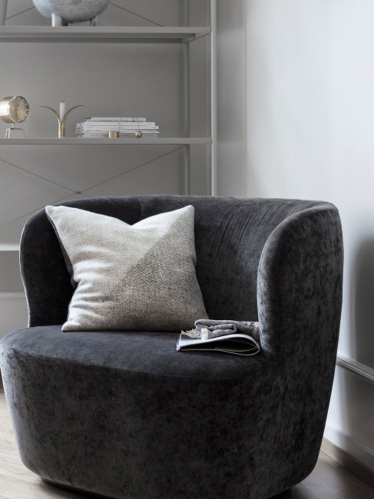 Porter Cushion | Roros Tweed | Catalog Interiors