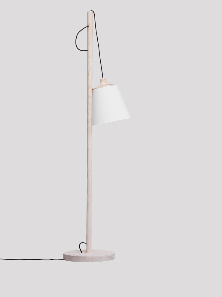 Pull Floor Lamp | Muuto | Catalog Interiors