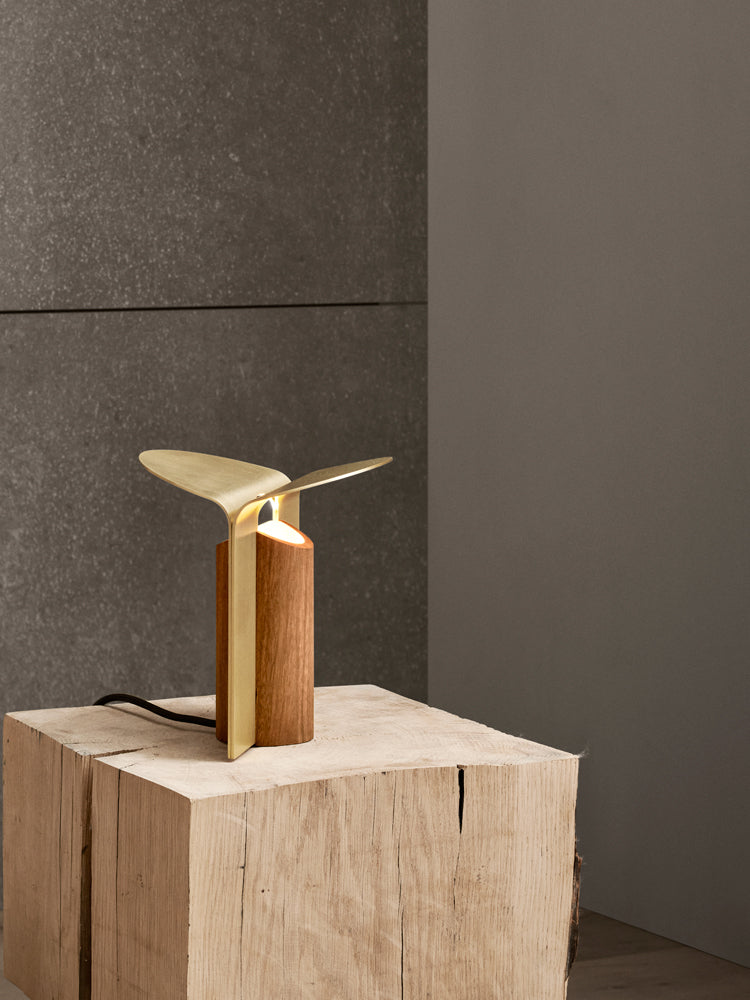 RF200 Petal Lamp | Carl Hansen | Catalog Interiors